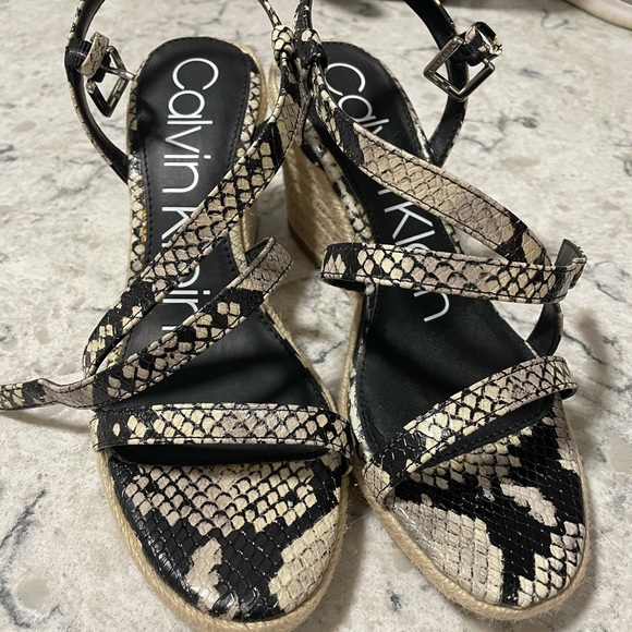 Calvin Klein wedge heels - Picture 1 of 3